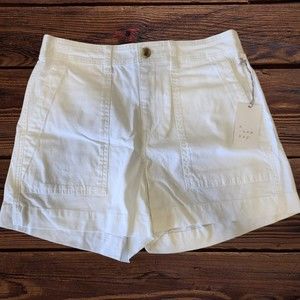 A New Day Womens Chino Shorts, White Size 8 Casual, Everyday Fashion